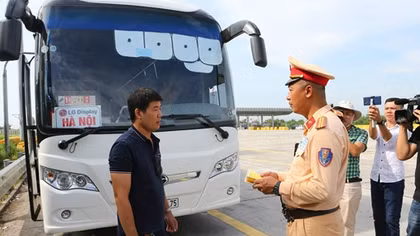Quy định nội dung người dân được giám sát CSGT 