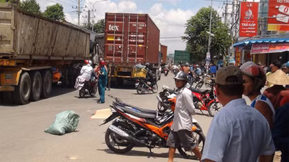 Tìm người cung cấp thông tin liên quan vụ TNGT trên đường Âu Cơ