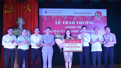 Thêm một khách hàng của Agribank nhận giải đặc biệt trị giá 1 tỷ đồng