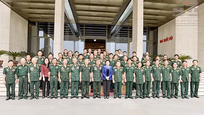 Chủ tịch Quốc hội gặp mặt cựu chiến binh Thành cổ Quảng Trị