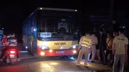 Xe buýt Hải Vân gây tai nạn chết người 