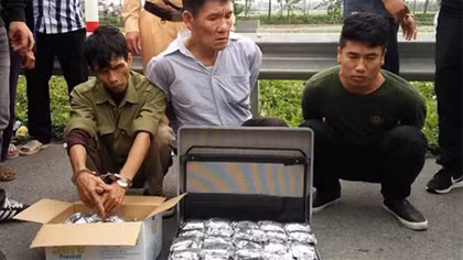3 người đàn ông bị bắt ở Thái Bình cùng va ly hơn 6kg ma túy
