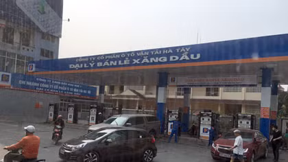 Xăng dầu đồng loạt giảm giá