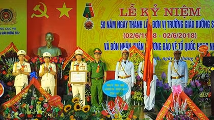 Trường Giáo dưỡng số 2 đón nhận Huân chương Bảo vệ Tổ quốc hạng Nhì