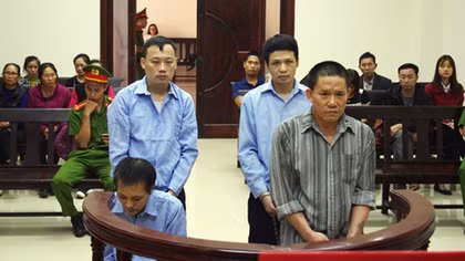 Đôi tình nhân buôn ma tuý lĩnh án tử hình và chung thân