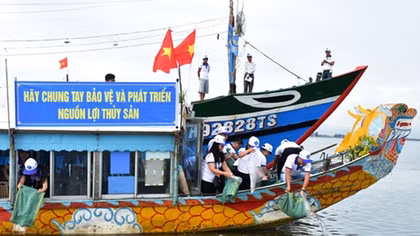 Nỗ lực tái tạo nguồn lợi thủy sản sau sự cố môi trường biển