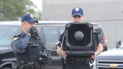 LRAD: Khi âm thanh thành vũ khí