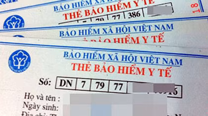 Nhà trường ép học sinh mua bảo hiểm “tự nguyện” 5 năm