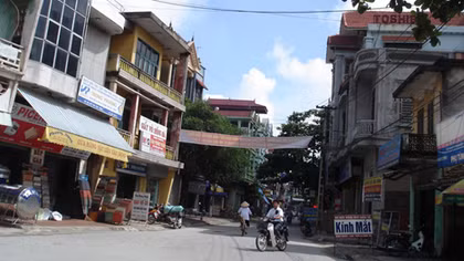 Thổ Tang, chuyện làng “lái”