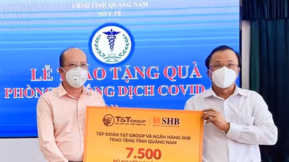 SHB và T&T Group tiếp tục ủng hộ hàng ngàn kit xét nghiệm tiếp sức cho Quảng Nam chống dịch