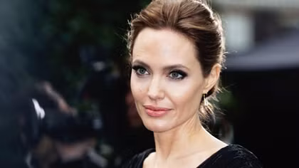 Vì sao Angelina muốn ly dị?