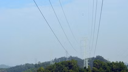 Đóng điện đường dây 220kV Bảo Thắng - Yên Bái
