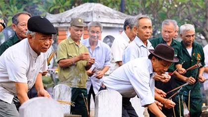 Tháng 7 ở Nghĩa trang liệt sĩ Việt-Lào