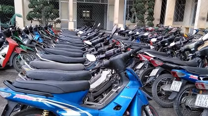 Tìm chủ sở hữu 2 xe môtô