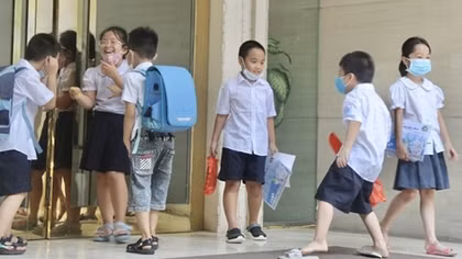 Hà Nội cho học sinh tạm dừng đến trường từ ngày 4/5