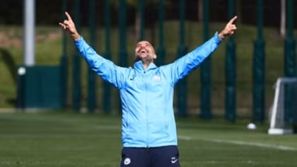 Cú hattrick của Manchester City