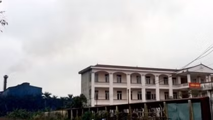 Vụ 22 cô trò nhập viện: Yêu cầu dừng hoạt động nhà máy thép gây ô nhiễm