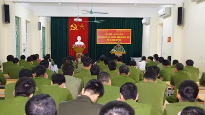 Khai giảng lớp Trung cấp lý luận chính trị cho lực lượng Công an cơ sở