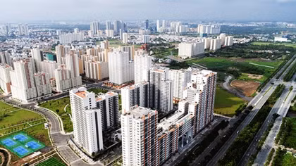 Lãng phí 12.000 căn hộ tái định cư bị bỏ không nhiều năm