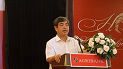 Agribank đạt 4.443 tỷ đồng thu dịch vụ năm 2017