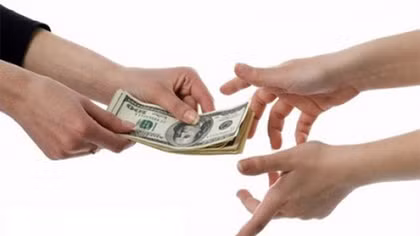 Có nhất thiết phải vay tiền như thế
