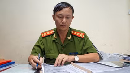 Người đội trưởng có "duyên" phát hiện tội phạm ngoại