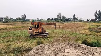 Tạm giữ 3 công nhân trong vụ đổ máy ép cọc làm 4 cháu bé thương vong