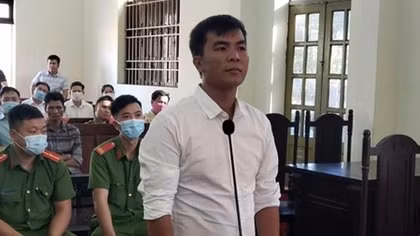 Lĩnh 12 tháng tù vì livestream làm nhục người khác 
