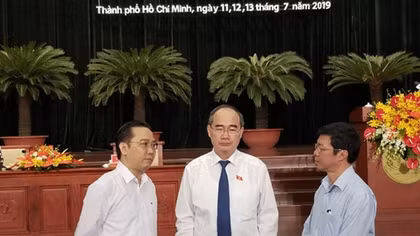 Hội đồng nhân dân TP HCM và Đà Nẵng thảo luận nhiều vấn đề quan trọng