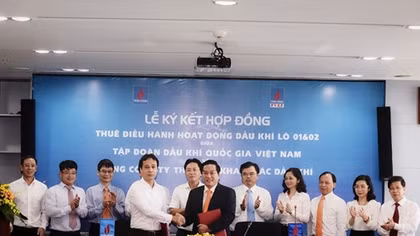 PVN và PVEP ký hợp đồng thuê điều hành hoạt động dầu khí Lô 01&02