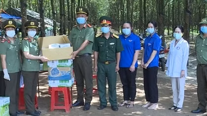 Tiếp sức cùng tuyến đầu phòng, chống dịch