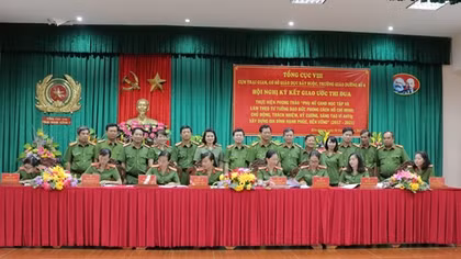 Hội phụ nữ các Trại giam và trường giáo dưỡng ký kết giao ước thi đua
