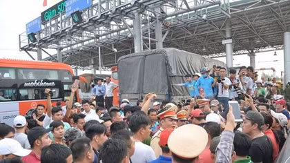 “Tuyên truyền cho người dân” để giải quyết vấn đề BOT Cai Lậy