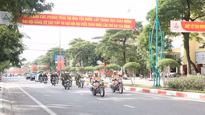 Thanh niên Công an Thái Nguyên ra quân tuần tra kiểm soát