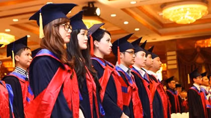 Ngăn chặn “tự diễn biến”, “tự chuyển hóa” từ giới trẻ