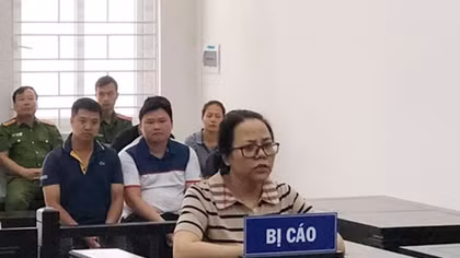 Chiếm đoạt hơn 10 tỷ đồng bằng hợp đồng giả