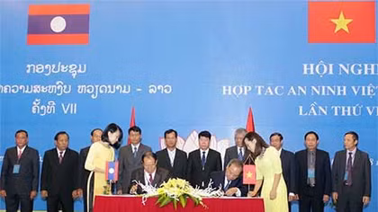 Bế mạc Hội nghị hợp tác an ninh Việt Nam – Lào lần thứ VII