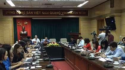 Tiếp tục vận động mỗi cặp vợ chồng nên có 2 con