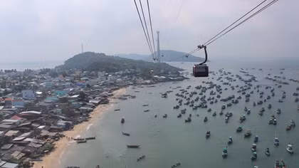 Khai trương tuyến cáp treo đạt kỷ lục vượt biển dài nhất thế giới