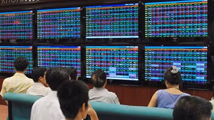 Chứng khoán lao dốc, VN-Index mất mốc 1.000 điểm