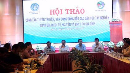 Vận động đồng bào các dân tộc Tây Nguyên tham gia BHXH tự nguyện