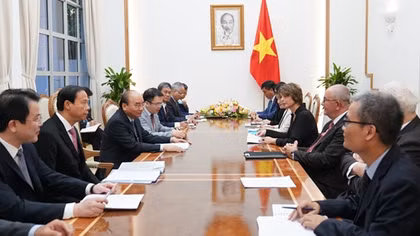 Thủ tướng tiếp Đại sứ Hà Lan, Bỉ và các nhà đầu tư châu Âu