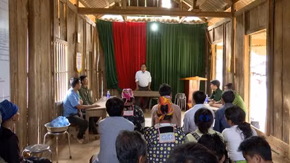 Người “thắp lửa” giữ bình yên biên giới