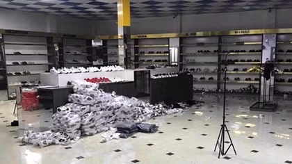 Chuỗi cửa hàng “AE Shop” chào bán hơn 7.000 hàng hiệu rởm