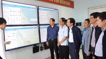 Tặng phần mềm công nghệ quản lý 323 hồ chứa cho tỉnh Hà Tĩnh