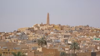 Thị trấn ốc đảo bí ẩn hàng ngàn năm nằm sâu trong sa mạc Sahara