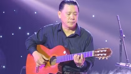  Nghệ sĩ guitar Hoàng Minh và siêu phẩm hòa tấu "Đêm không ngủ"