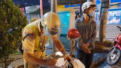 Vẫn còn không ít người thiếu ý thức phòng, chống dịch bệnh