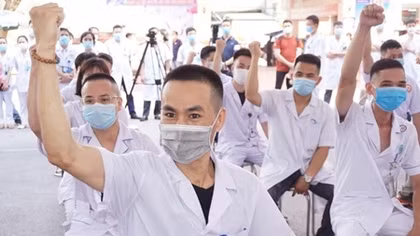 Lực lượng hồi sức tinh nhuệ đến Bắc Giang điều trị bệnh nhân nặng