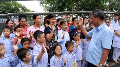 Cả trăm người khóc tiễn Viện trưởng Huyết học về hưu